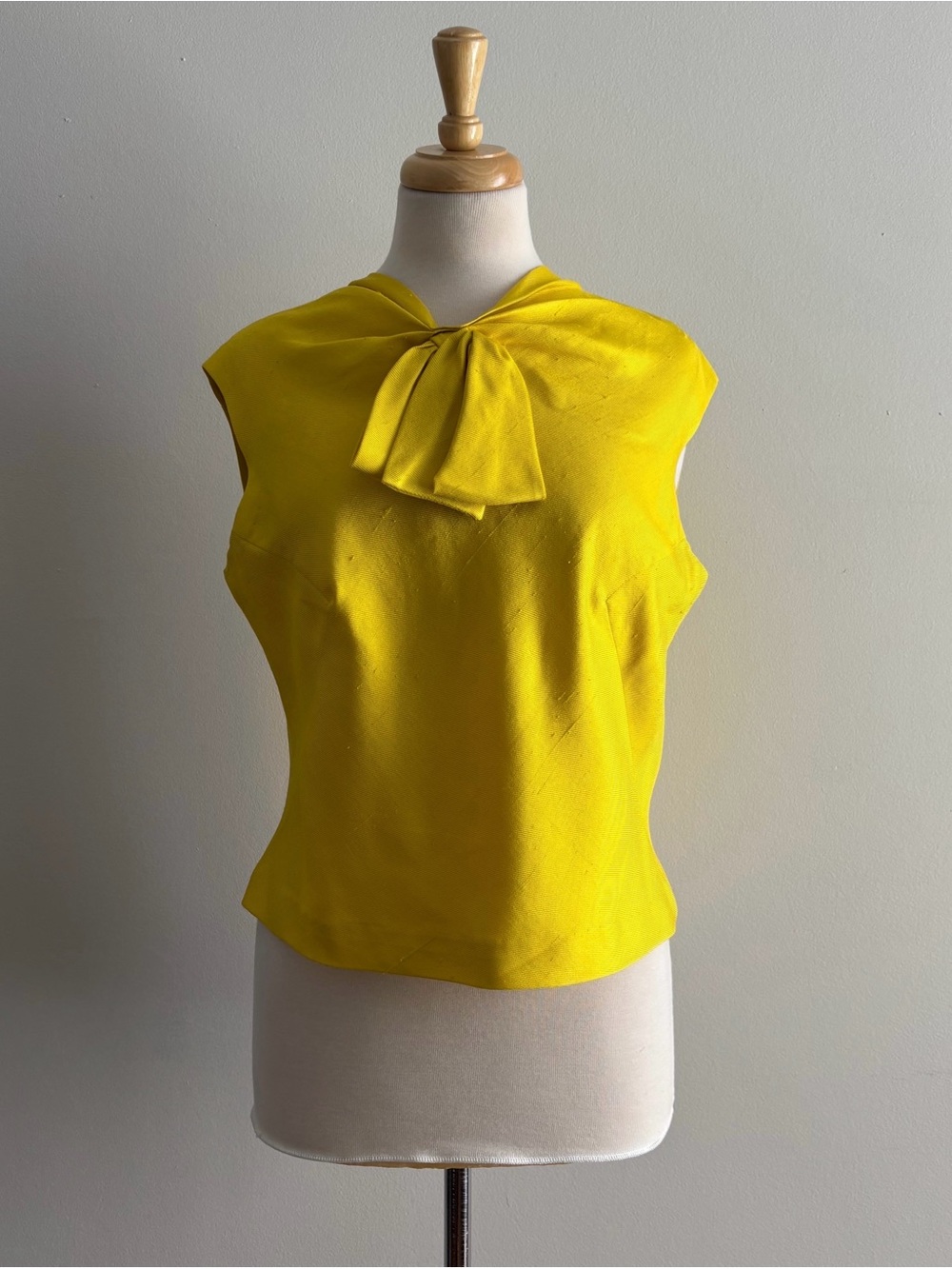 Vintage 1950s Yellow Silk Bow Sleeveless Top / 40-42 bust